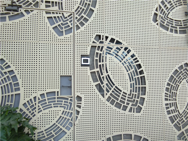 雕花沖孔鋁單板